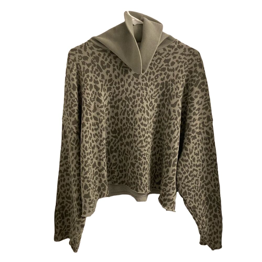 American Eagle Light Green Leopard Print Cropped Sweatshirt - Size M